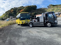 マイクロバス